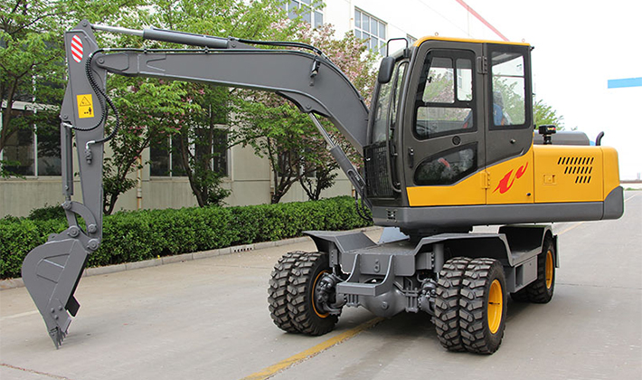 輪式挖掘機廠家分享怎樣使用輪式挖掘機比較省油？